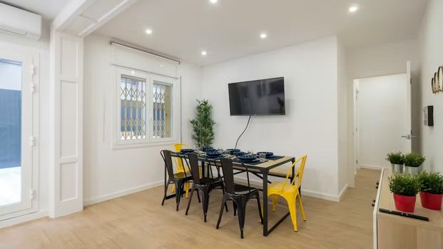 Rambla de Badal, Barcelona, Catalonia 08028 - Foto 1