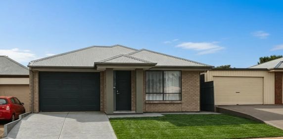 Brand New, Energy-Smart Home in Blakeview with 17kw Solar & 29kw Battery storage - Photo 2