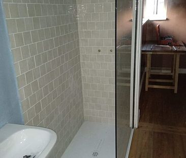 2 kamers + badkamer (EGW/internet kosten inbegrepen) - Photo 1