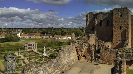 Whitehouse Croft, Kenilworth - Photo 3