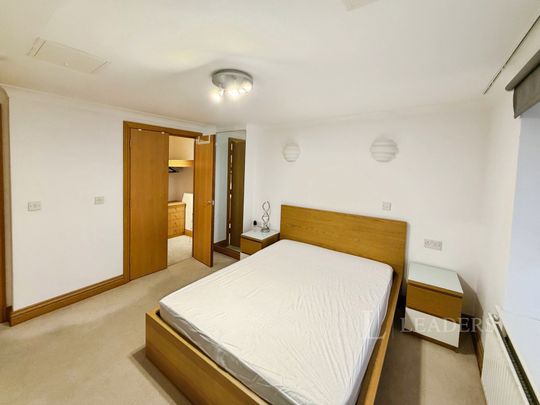 1 bedroom apartment to rent Charter House, 85 Canute Road, Southampton, SO14 - Photo 1