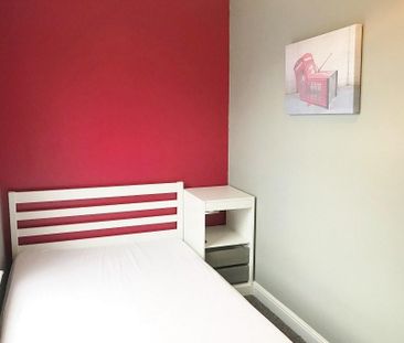 1 bedroom in a house share to rent - Photo 5