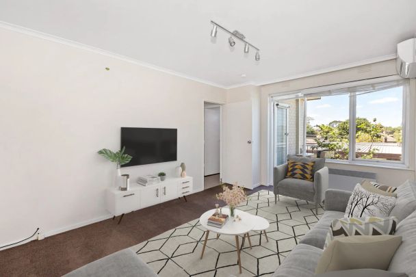 Spacious 2 bedroom apartment!! - Photo 1