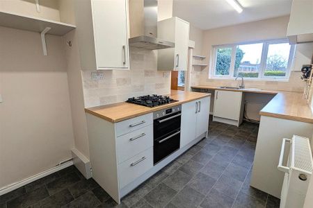 2 bedroom bungalow to rent - Photo 5