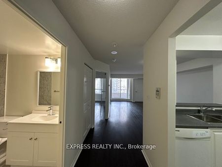 For Lease - 18 Hillcrest Avenue Unit# 701, Toronto, Ontario - Photo 4