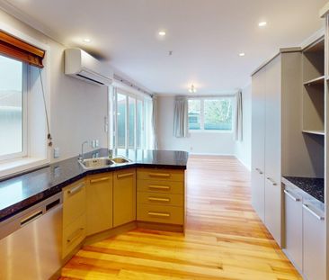 Cloverlea - 3 Bedrooms - Photo 3