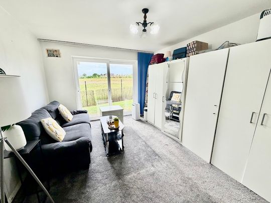 Wooster Mews, Harrow - Photo 1