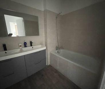 Location meublée 3 pièces 55 m² balcon Saint Pierre 13005 Marseille - Photo 6