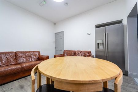 5 bedroom house to rent - Photo 2