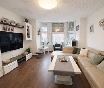 Großzügige 6-Zimmer-Wohnung mit Altbaucharme -ideal für Familien in... - Photo 1