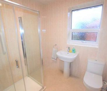 2 bedroom property to rent in Blackpool - Photo 4