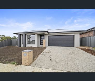 16 Tunbridge Street, Lucas, Vic 3350 - Photo 2
