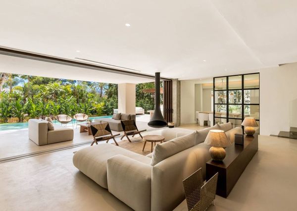 Luxury Villa for rent in Marbella Del Este, Spain
