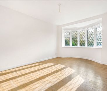 Pine Cottage is a detached family home in Chalfont St Giles, with a... - Photo 1