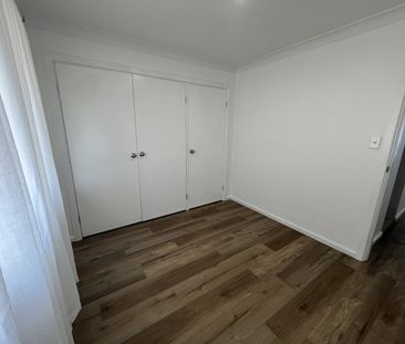 Modern 2 Bedroom Unit - Photo 3