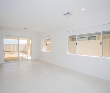 39 Fenchurch Dr, Hilbert WA 6112 - House For Rent - $720 | Domain - Photo 1