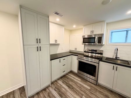 For Lease - 49 Howbert Drive Unit# Ground Floor & Basement, Toronto, Ontario - Photo 2