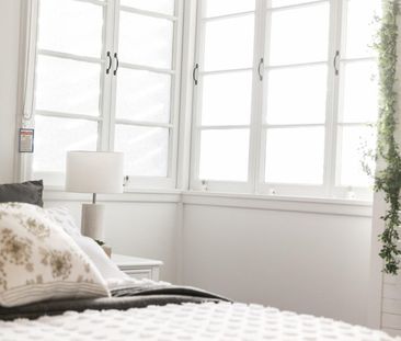 BEAUTIFUL COTTAGE IN OYSTER POINT - "RYAN COTTAGE " - Photo 6