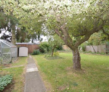 4 bedroom semi-detached house to rent - Photo 4