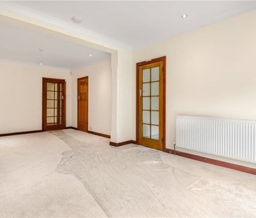 A detached four bedroom bungalow situated within the Village of Ick... - Photo 5