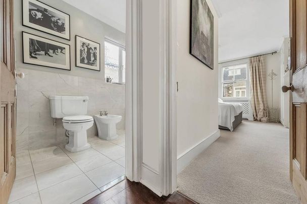 4 bedroom terraced house to rent - Photo 1