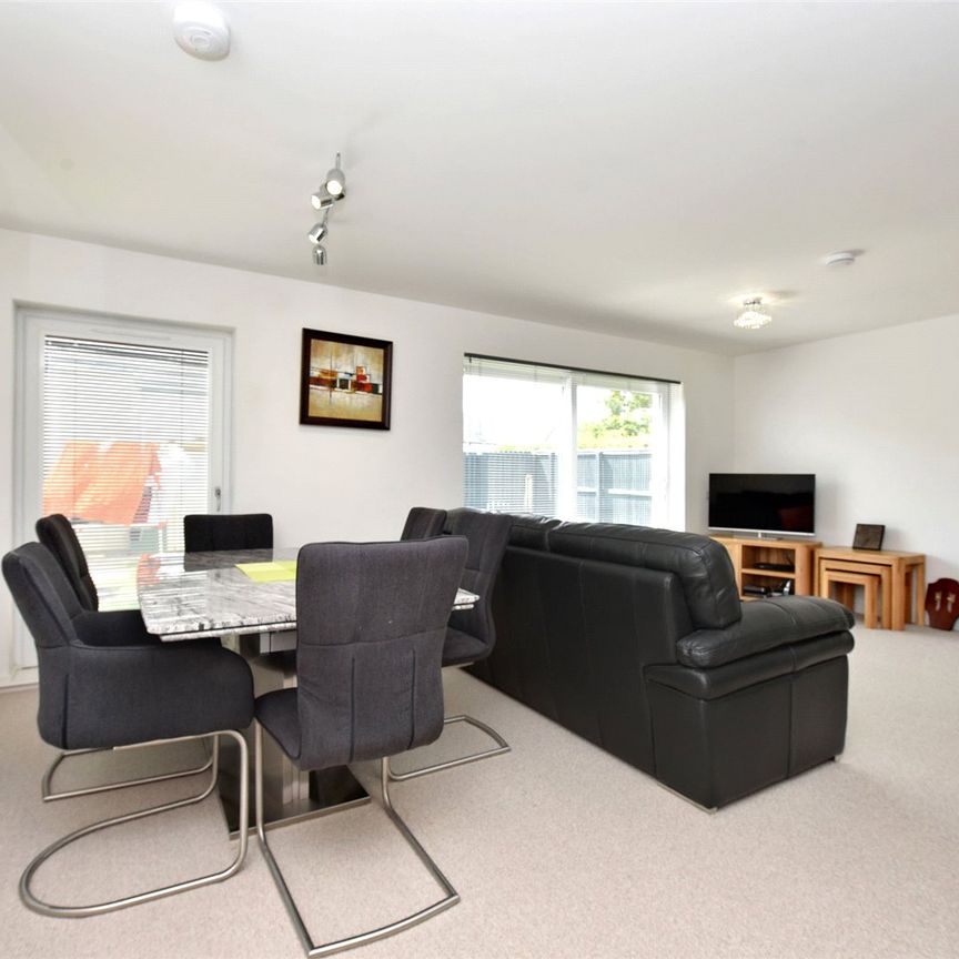 3 bedroom detached house to rent - Photo 1