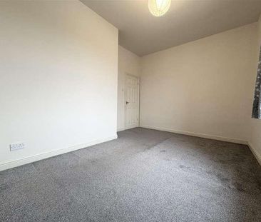 Wakefield Road, Scissett, Huddersfield, HD8 - Photo 3