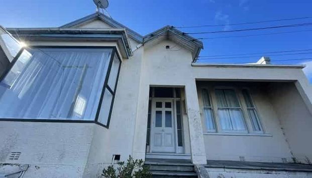 Modern Inner City Apartment - Photo 1