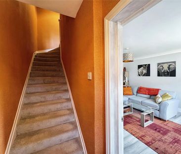 2 bedroom terraced house to rent - Photo 3