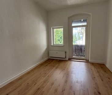 Neu Sanierte 4 Raum Wohnung mit kleinem Balkon in Zwickau Pölbitz a... - Photo 5
