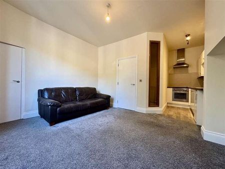 Huddersfield Road, Holmfirth, HD9 - Photo 5