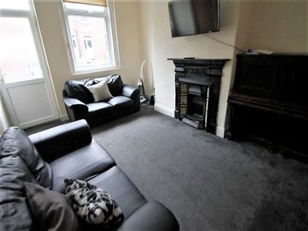 5 Bed - 11 Stanmore Street, Burley, Leeds - LS4 2RS - Student - Photo 5