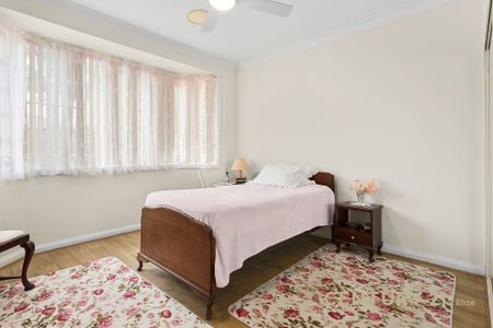 Well Located Two Bedroom Villa - Photo 3