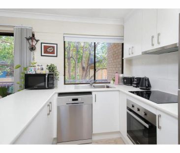 “Renovated unit in a quiet convenient location” - Photo 2