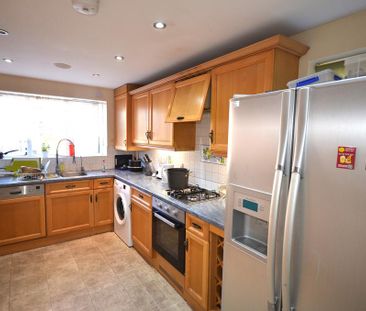 1 bedroom in a house share to rent - Photo 5