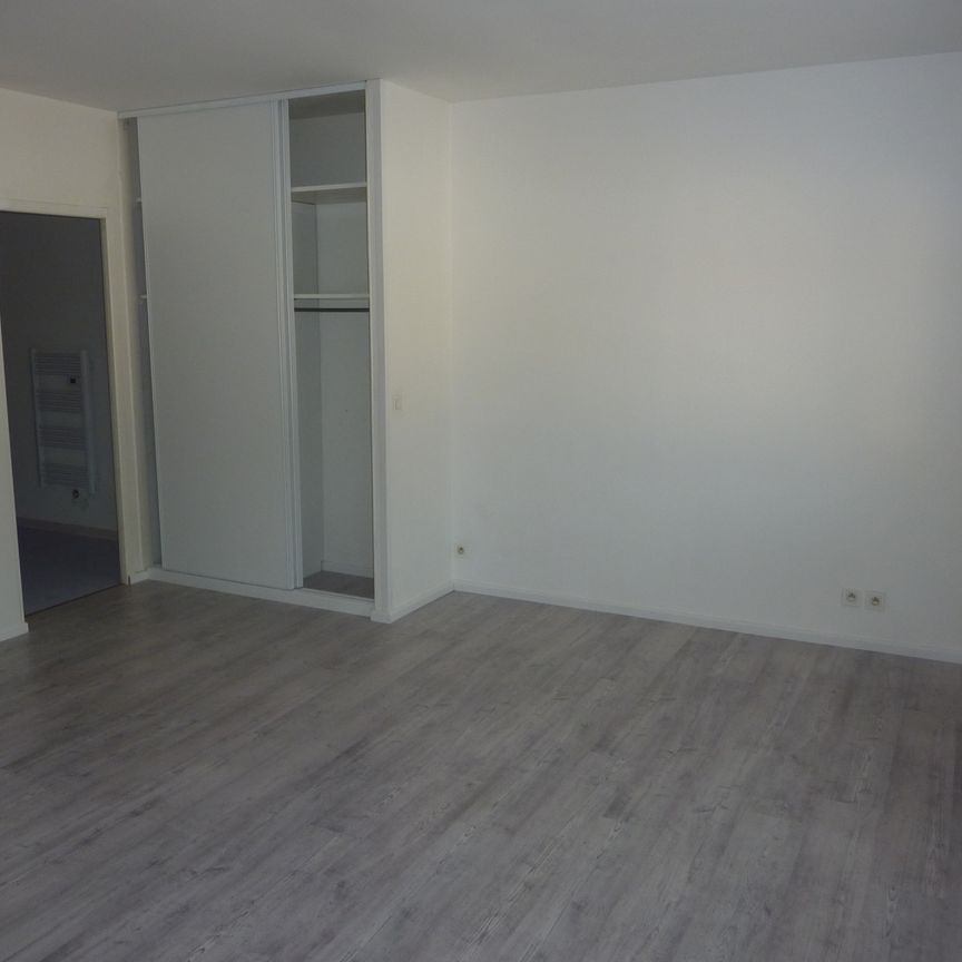 Location appartement 2 pièces, 37.00m², Saintes - Photo 1