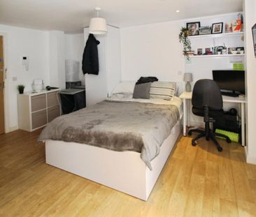 Studio to rent - Photo 2