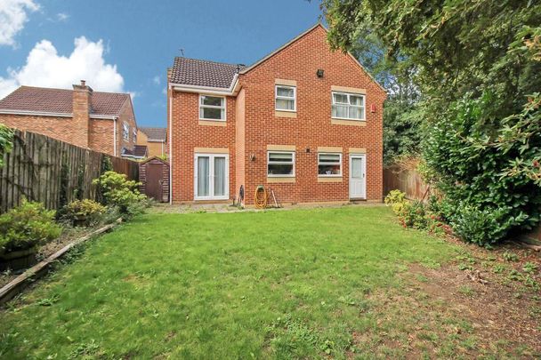 4 bedroom detached house to rent - Photo 1