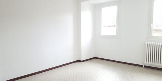 Location Appartement 3 pièces 53m² L ISLE JOURDAIN 32600 - Photo 3