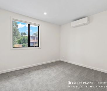 Sophisticated Family Living Without Compromise - Photo 4