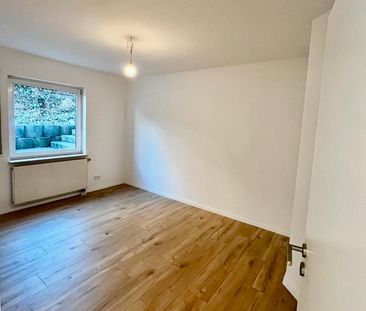 Renovierte 3-Zimmer Wohnung mit neuer EBK, Terrasse und Garten - Photo 3