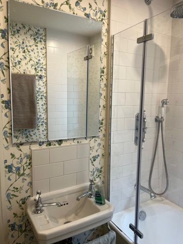 Room in a Shared Flat, Burrows Road, NW10 - Photo 4