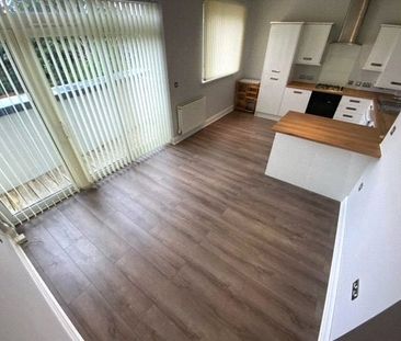 Bacara Court, 6-8 Charlton Dirve, Sale, Manchester, M33 2BJ - Photo 4