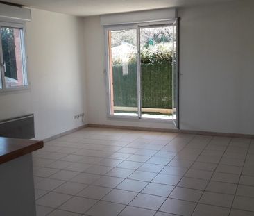 location Appartement T3 DE 63.9m² À MARSEILLE - Photo 2