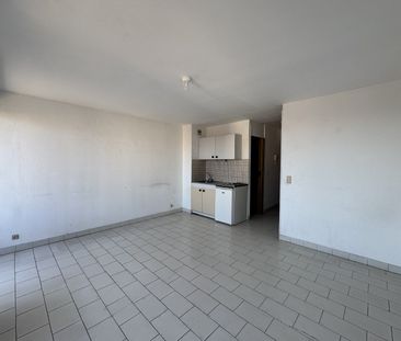 Location Appartement 1 pièce 27m² SETE 34200 - Photo 4