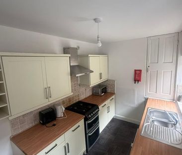 5 Bed Terraced House, Pershore Road, B29 - Photo 1