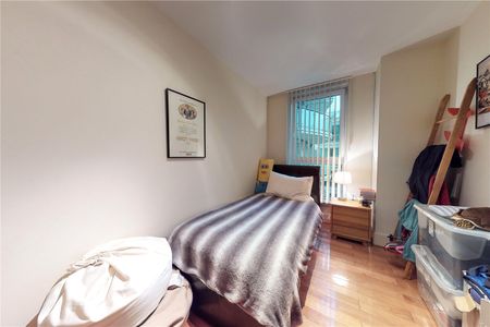 St. George Wharf, London, SW8 2LQ - Photo 3