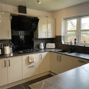 Room in a Shared House, Hyde Park Road, LS6 - Photo 2