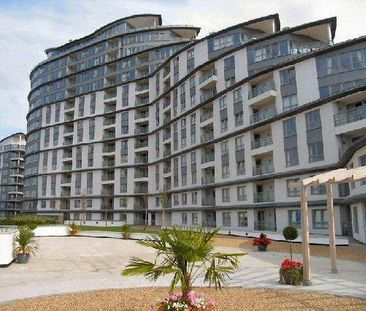 Centrium, Woking - 2 bedrooms Property for lettings - Seymours - Photo 2