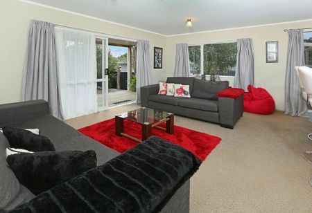 18A Camphora Place, Ranui, Auckland - Photo 2
